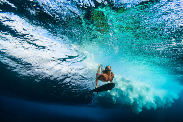 © Sarah Lee. Ongoing collaboration along shores of the Big Island of Hawai'i with prAna surf ambassador, film photographer, and surfboard bag maker, Anna Ehrgott.