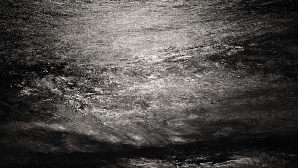 &copy; Simon Harsent. From the series, Salt Moon.