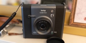 Review: Fujifilm instax WIDE EVO